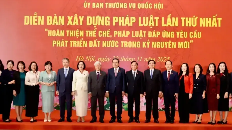 Đưa thể chế, pháp luật trở thành lợi thế cạnh tranh của đất nước